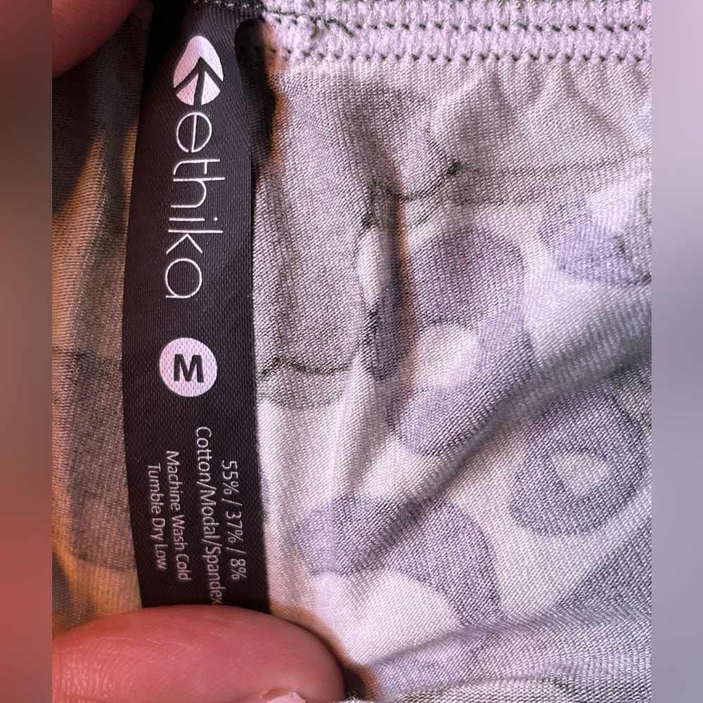 ETHIKA LEGGINGS